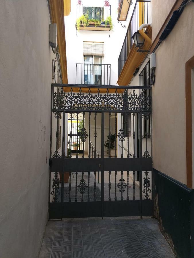 El Rinconcito De La Alfalfa Apartamento Sevilha Exterior foto